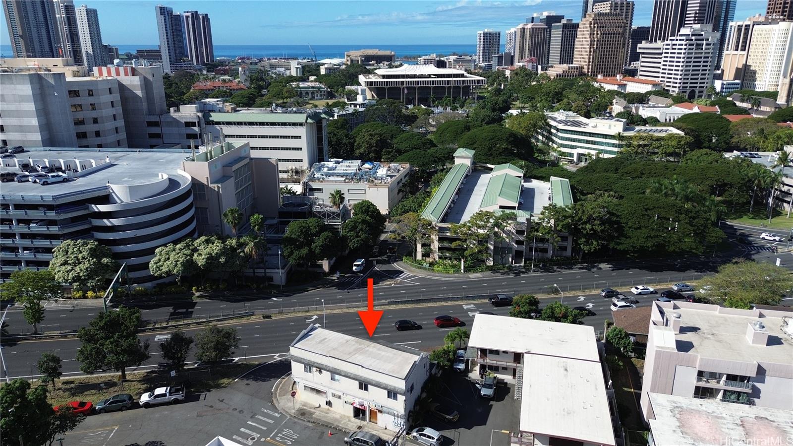 1402 Lusitana St Honolulu - Multi-family - photo 5 of 7