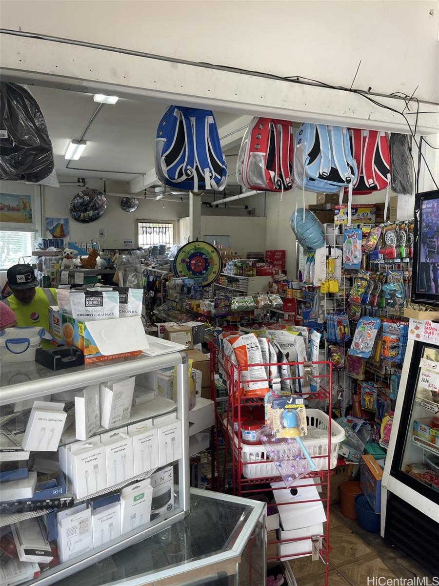 1402 Lusitana St Punchbowl-lower  - photo 5 of 9