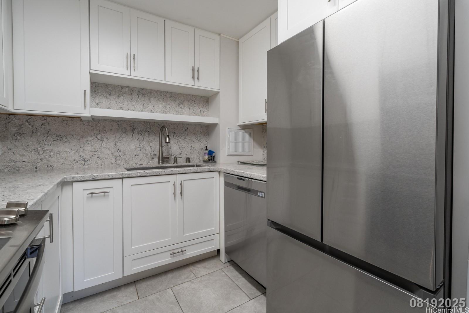 1402 Piikoi Street Honolulu - Rental - photo 11 of 18