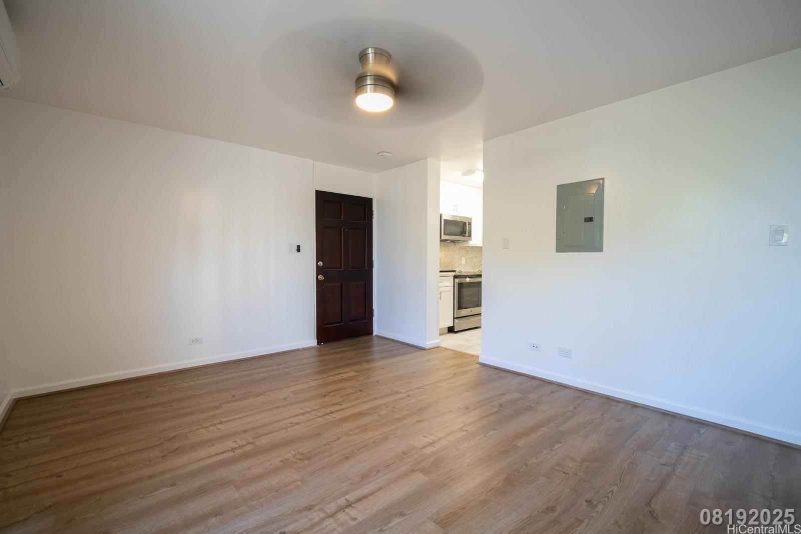 1402 Piikoi Street Honolulu - Rental - photo 6 of 18