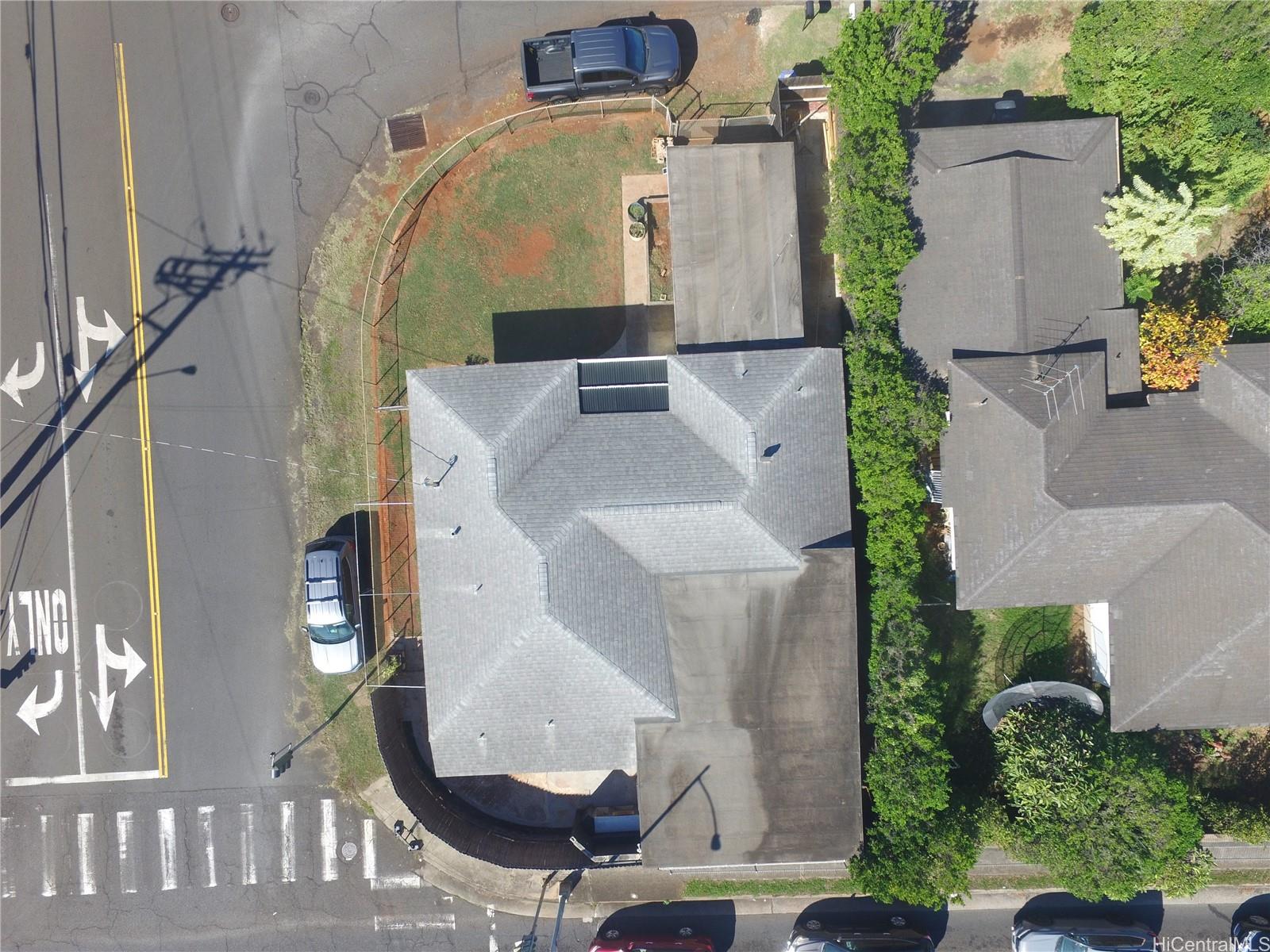 1403  Makamua St Pearl City-upper, PearlCity home - photo 2 of 18