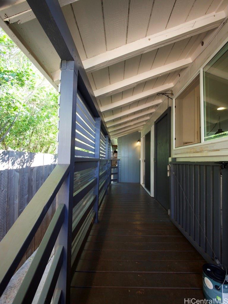 1403  Makamua St Pearl City-upper, PearlCity home - photo 5 of 18