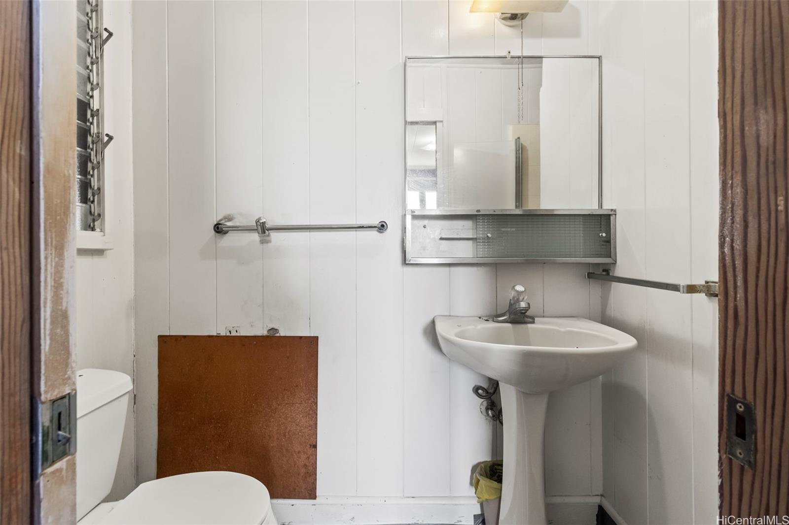 1404  Kaumoli Street Pearl City-upper, PearlCity home - photo 14 of 23