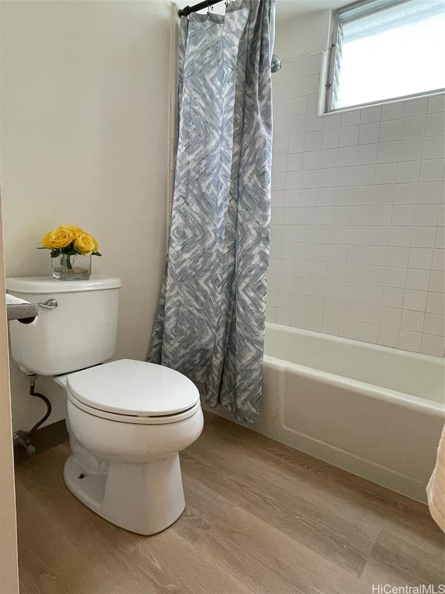 1404 Kewalo St Honolulu - Rental - photo 8 of 8