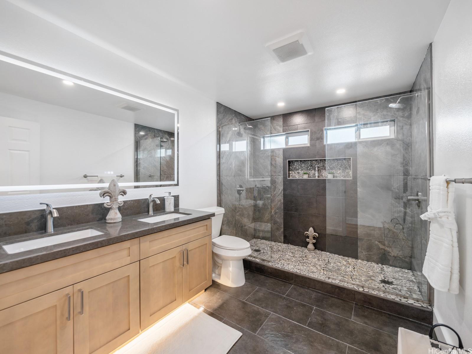 1404  Noelani Street Pearl City-upper, PearlCity home - photo 2 of 25