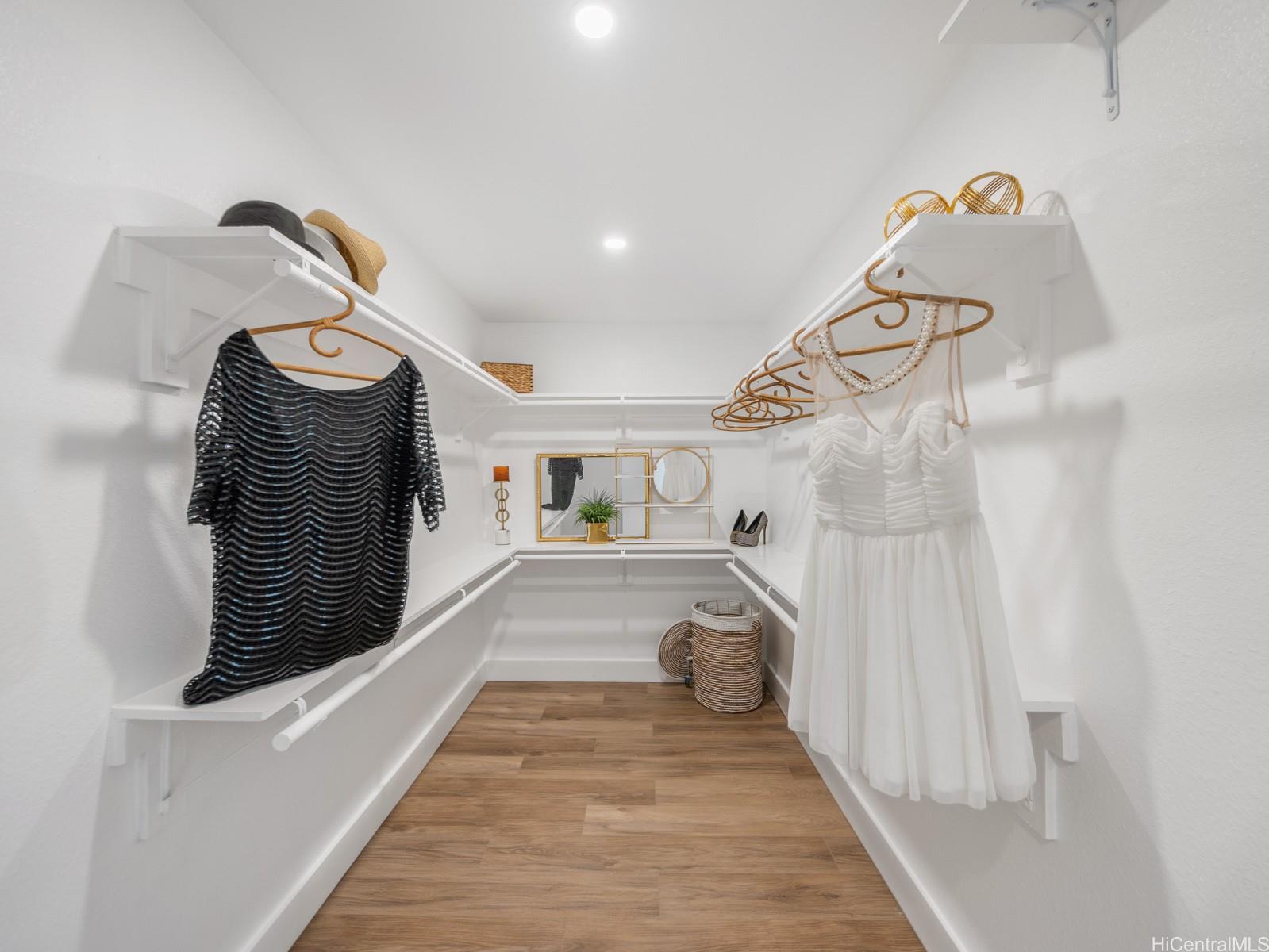 1404  Noelani Street Pearl City-upper, PearlCity home - photo 5 of 25