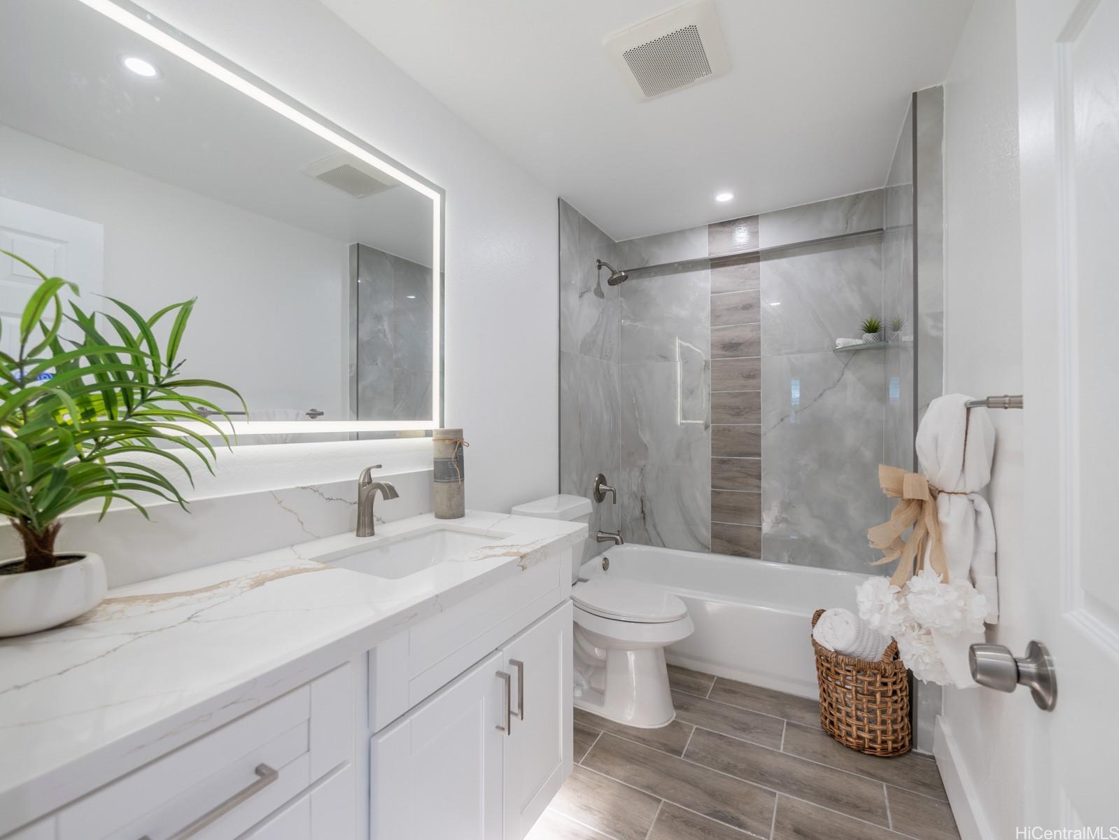 1404  Noelani Street Pearl City-upper, PearlCity home - photo 6 of 25