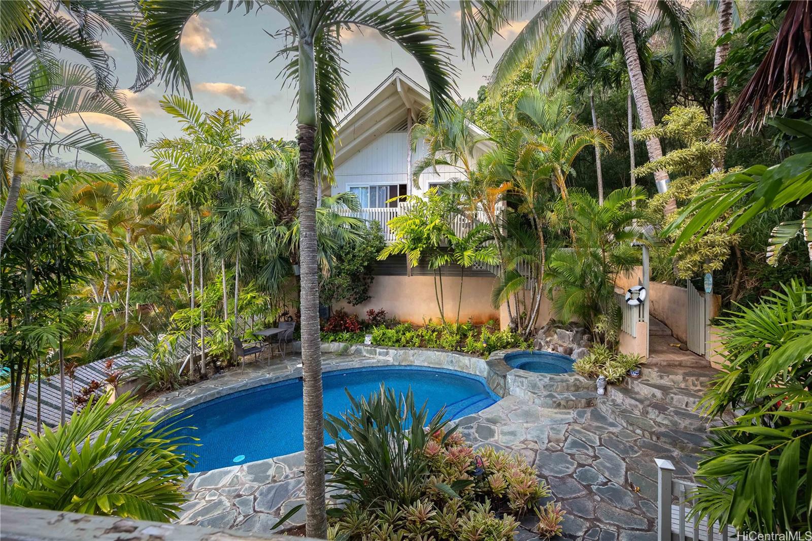 1408  Auwaiku Street Keolu Hills, Kailua home - photo 5 of 25