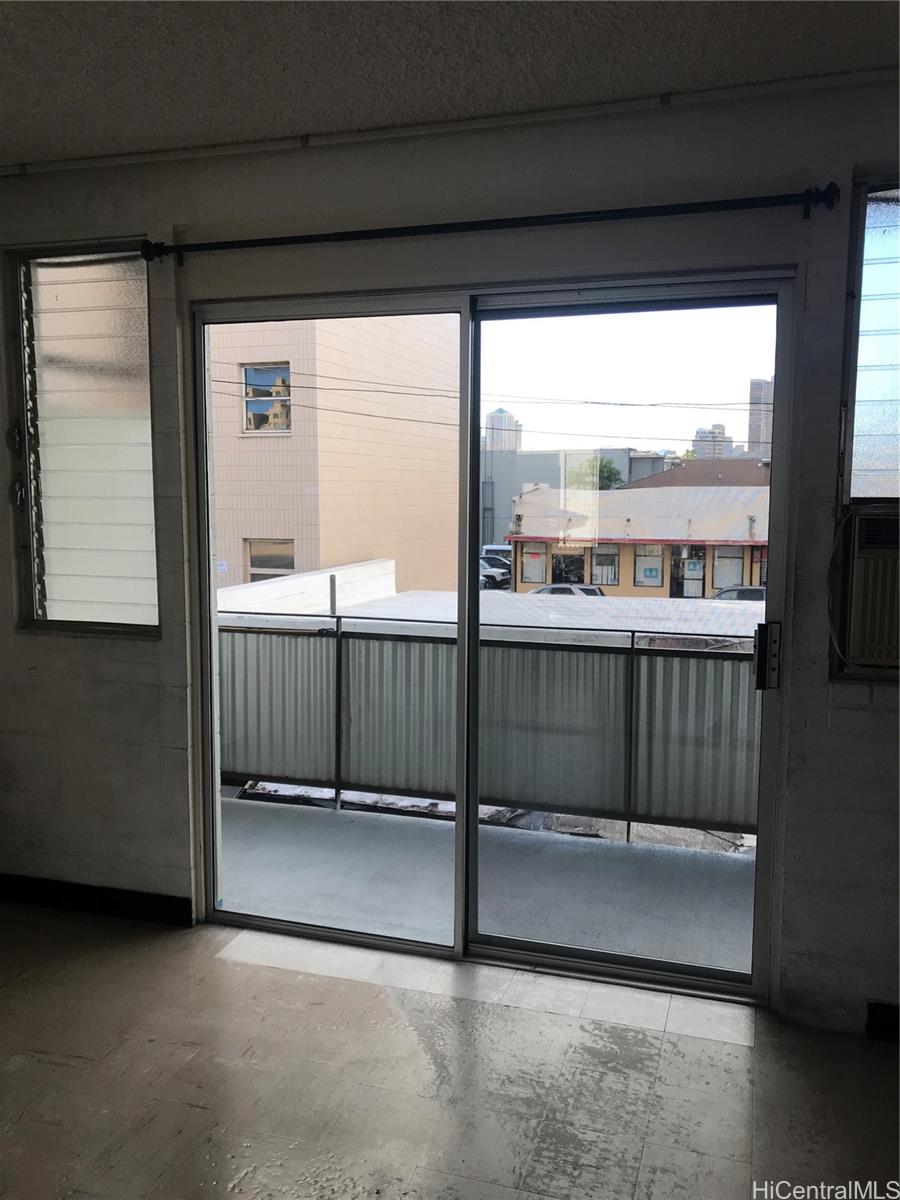 1409 Kinau St Honolulu - Rental - photo 6 of 6