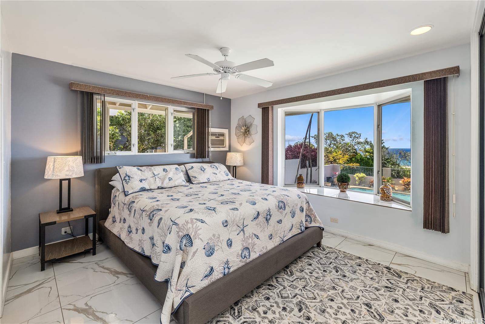 1410  Ehupua St Waialae Iki, Diamond Head home - photo 16 of 25