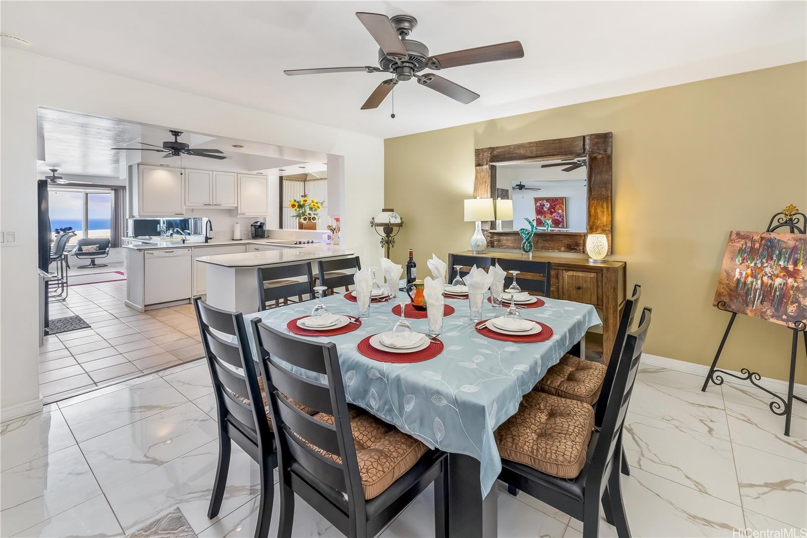 1410  Ehupua St Waialae Iki, Diamond Head home - photo 8 of 25