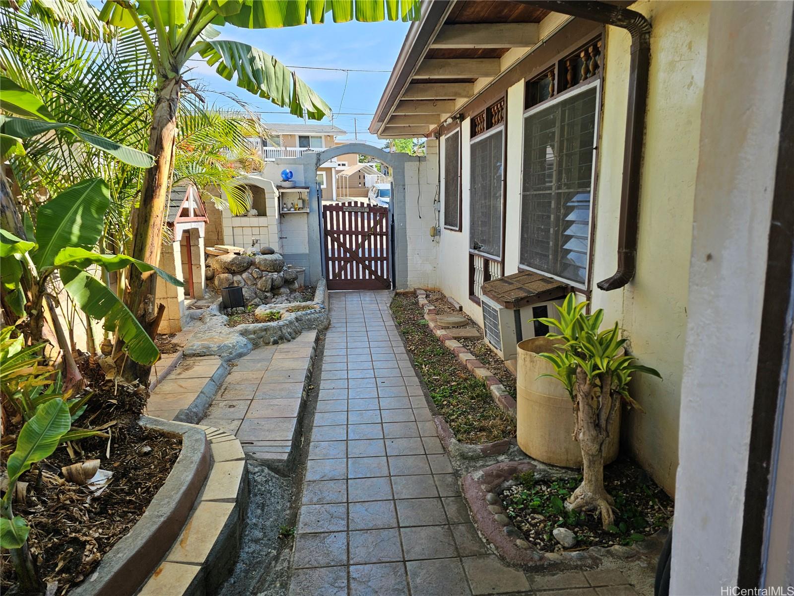 1414  Olino Street Foster Village, PearlCity home - photo 8 of 25