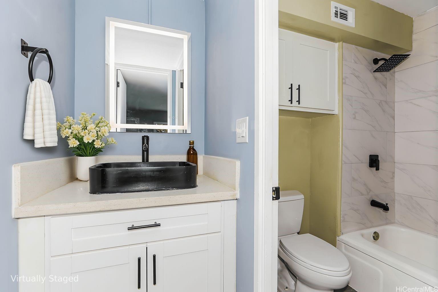 Luna-Liho Towers condo # 401, Honolulu, Hawaii - photo 11 of 19