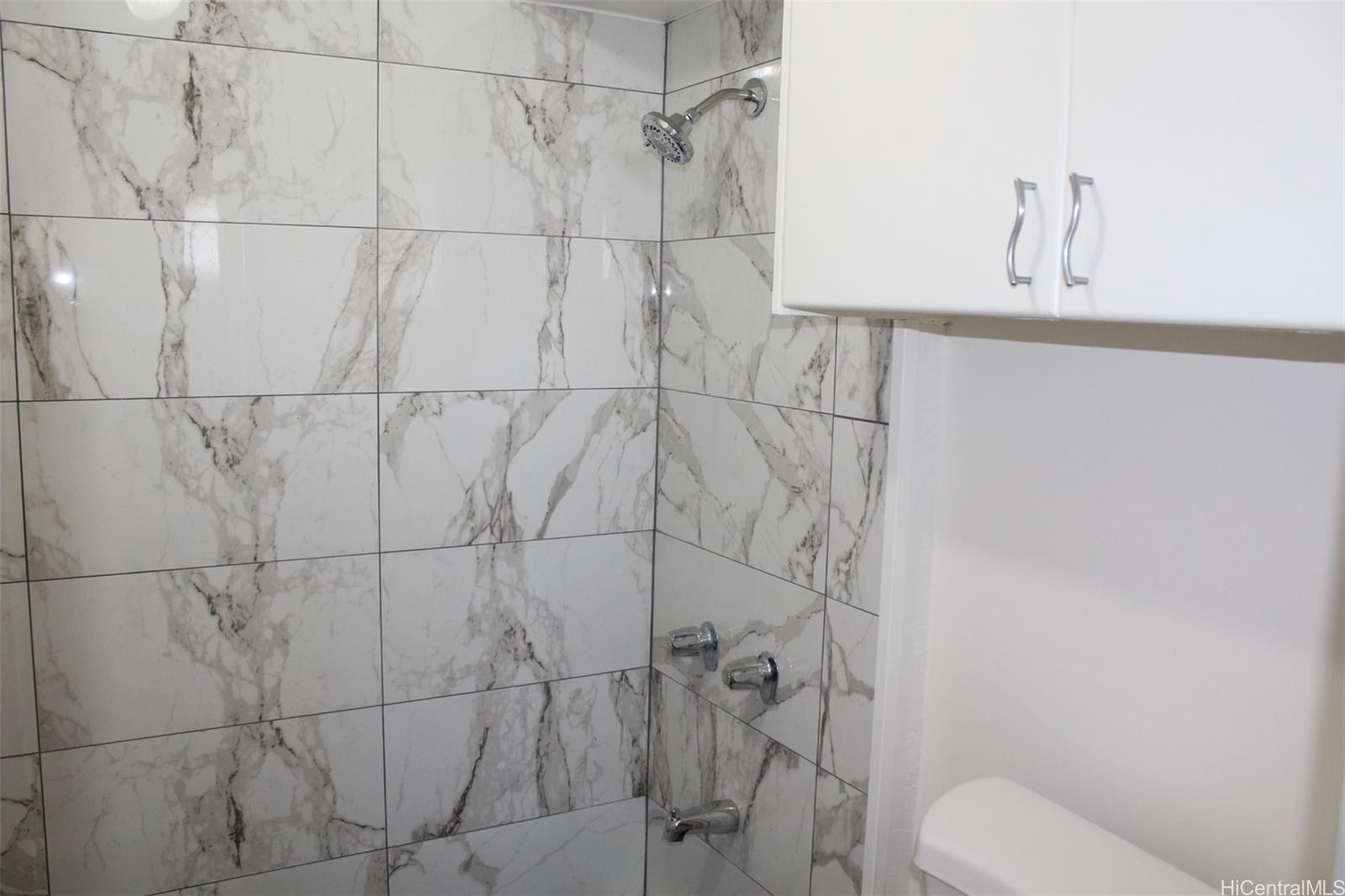 Luna-Liho Towers condo # 704, Honolulu, Hawaii - photo 12 of 14