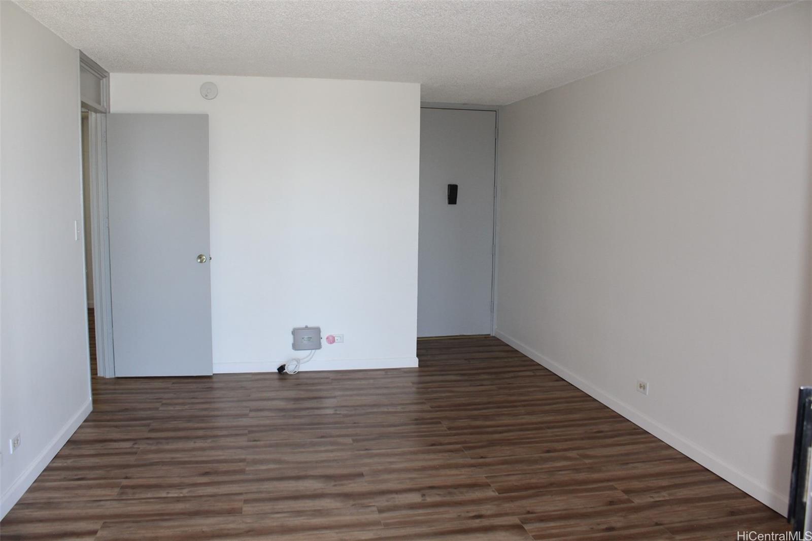 Luna-Liho Towers condo # 704, Honolulu, Hawaii - photo 7 of 14