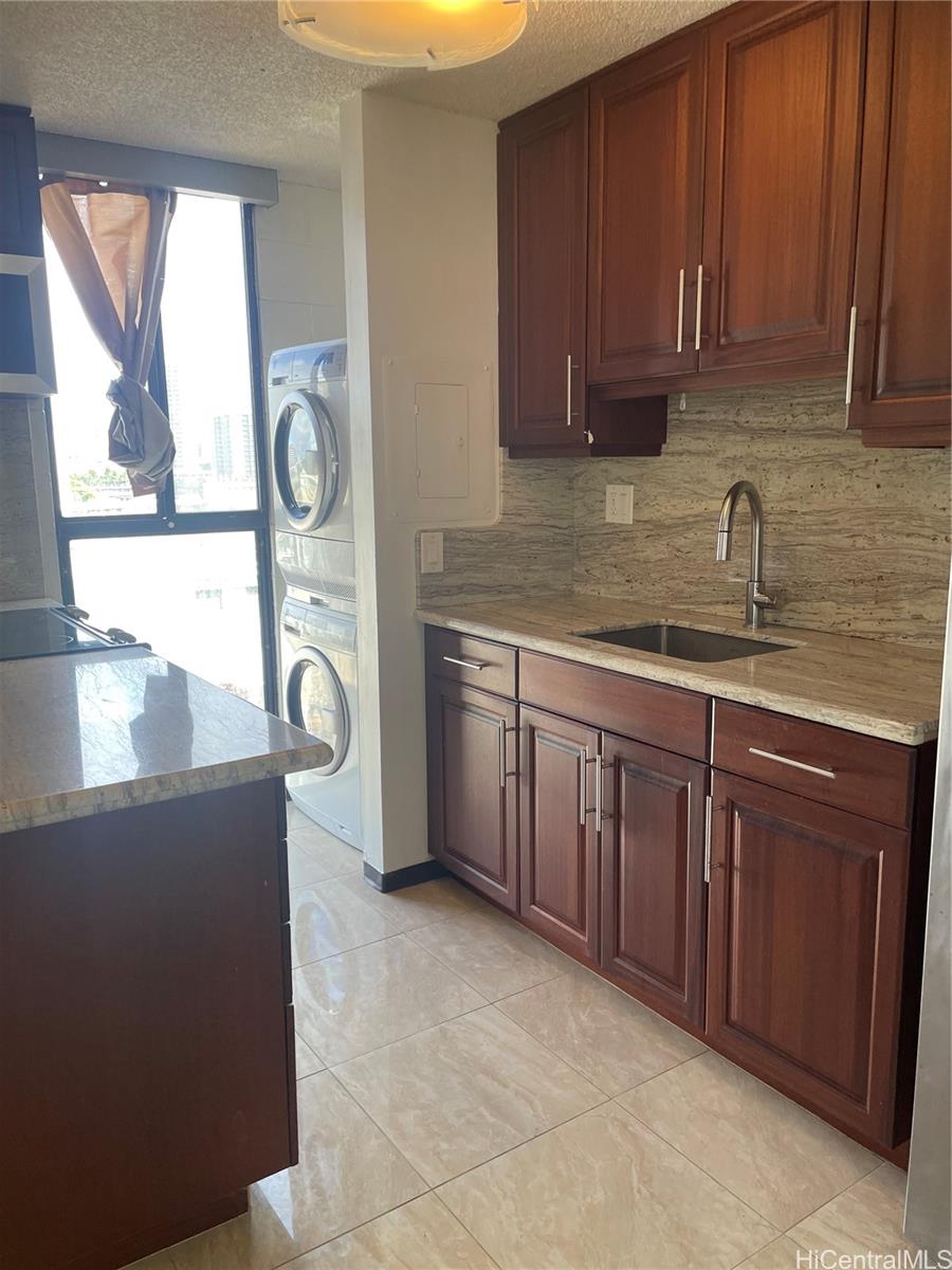 1415 Liholiho Street Honolulu - Rental - photo 3 of 11