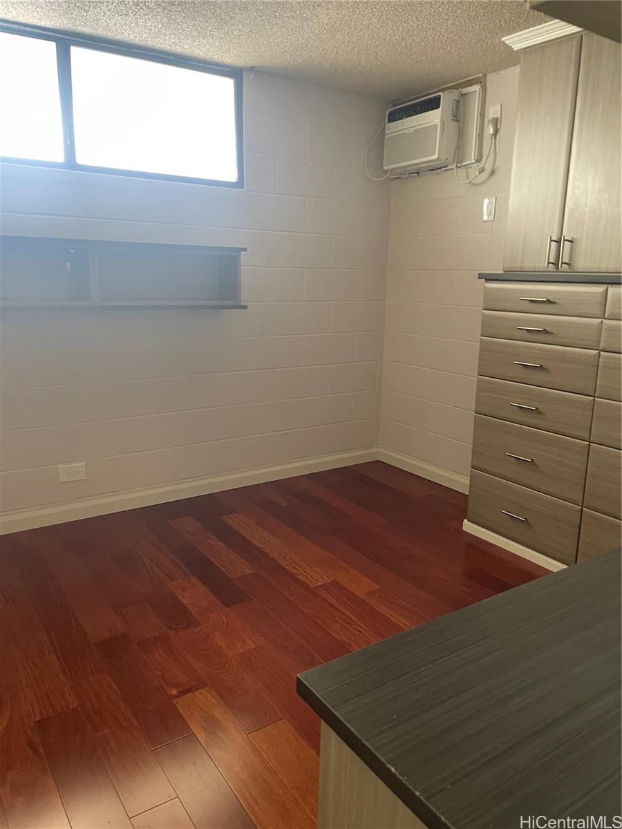 1415 Liholiho Street Honolulu - Rental - photo 10 of 11