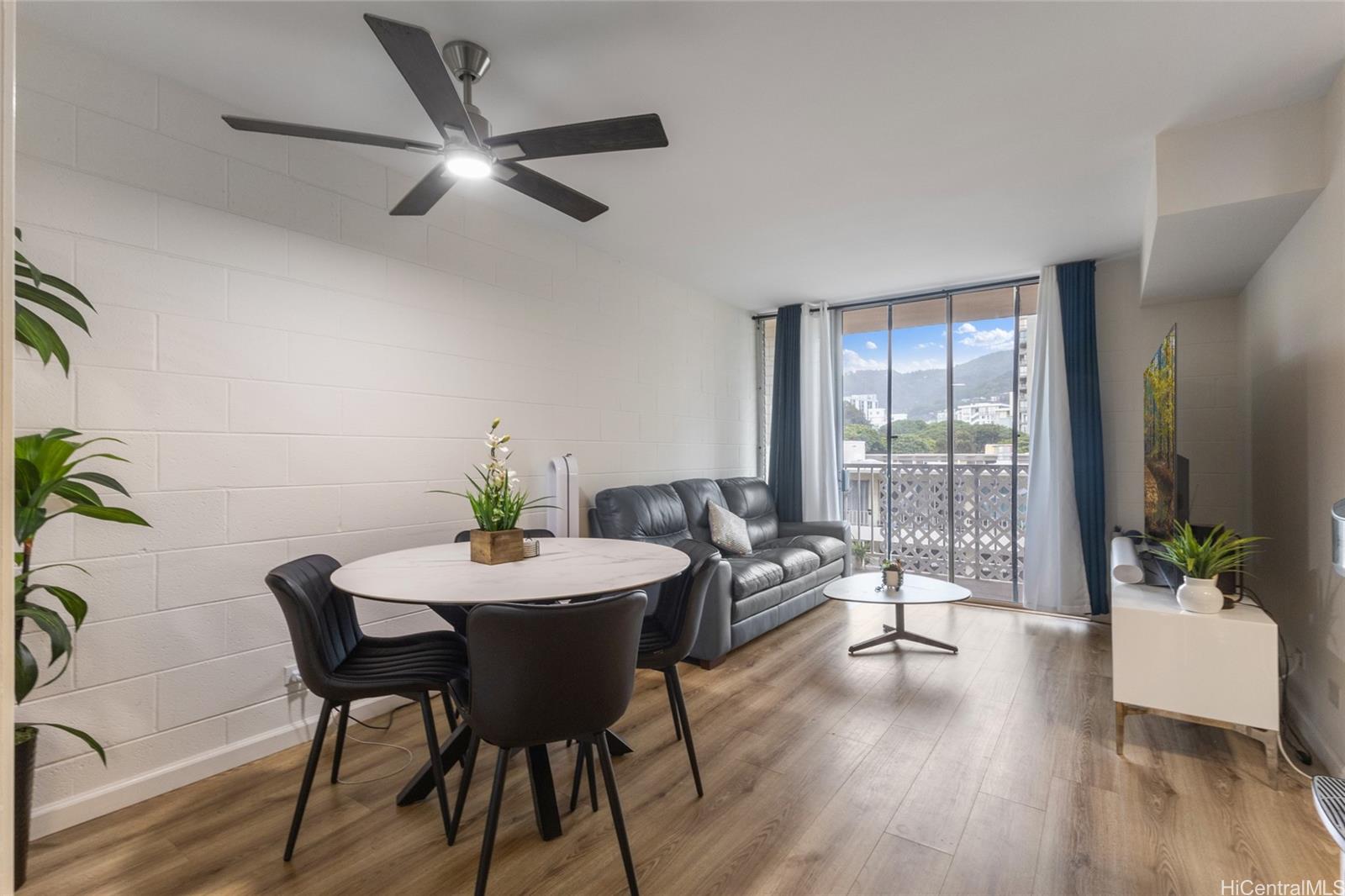 Jason Apts condo # 602, Honolulu, Hawaii - photo 2 of 25