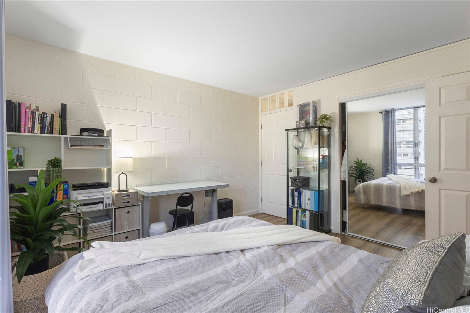 Jason Apts condo # 602, Honolulu, Hawaii - photo 15 of 25