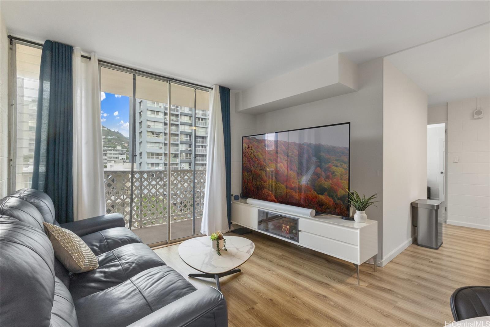 Jason Apts condo # 602, Honolulu, Hawaii - photo 6 of 25