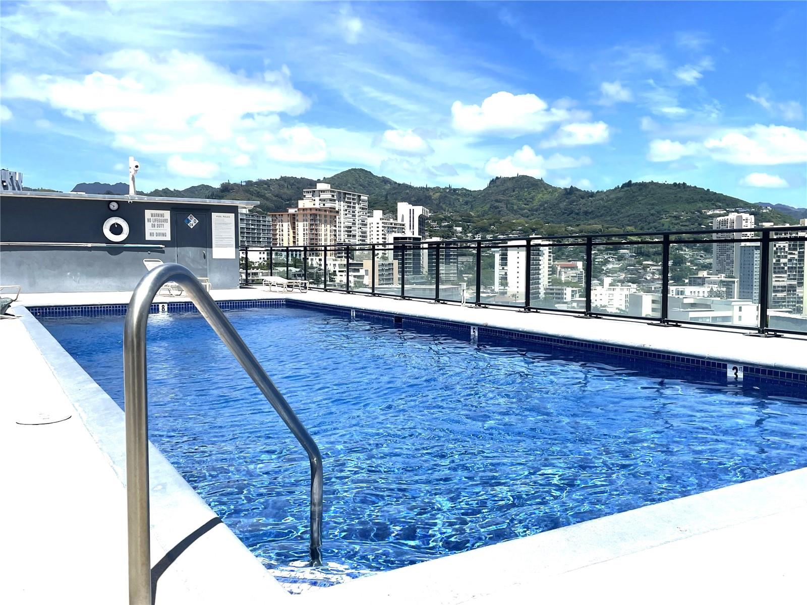 Town House condo # 201, Honolulu, Hawaii - photo 2 of 20