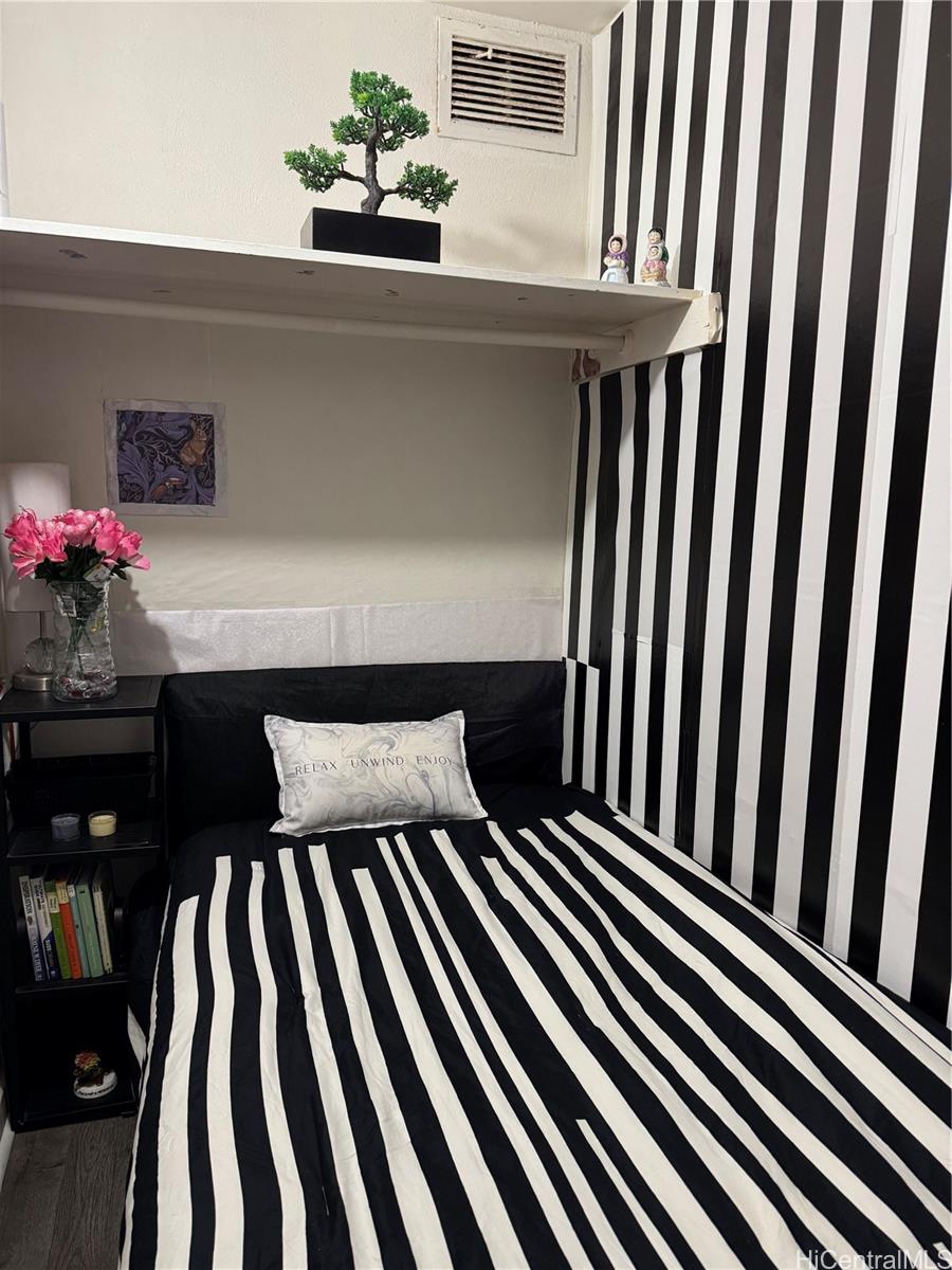 Town House condo # 201, Honolulu, Hawaii - photo 14 of 23