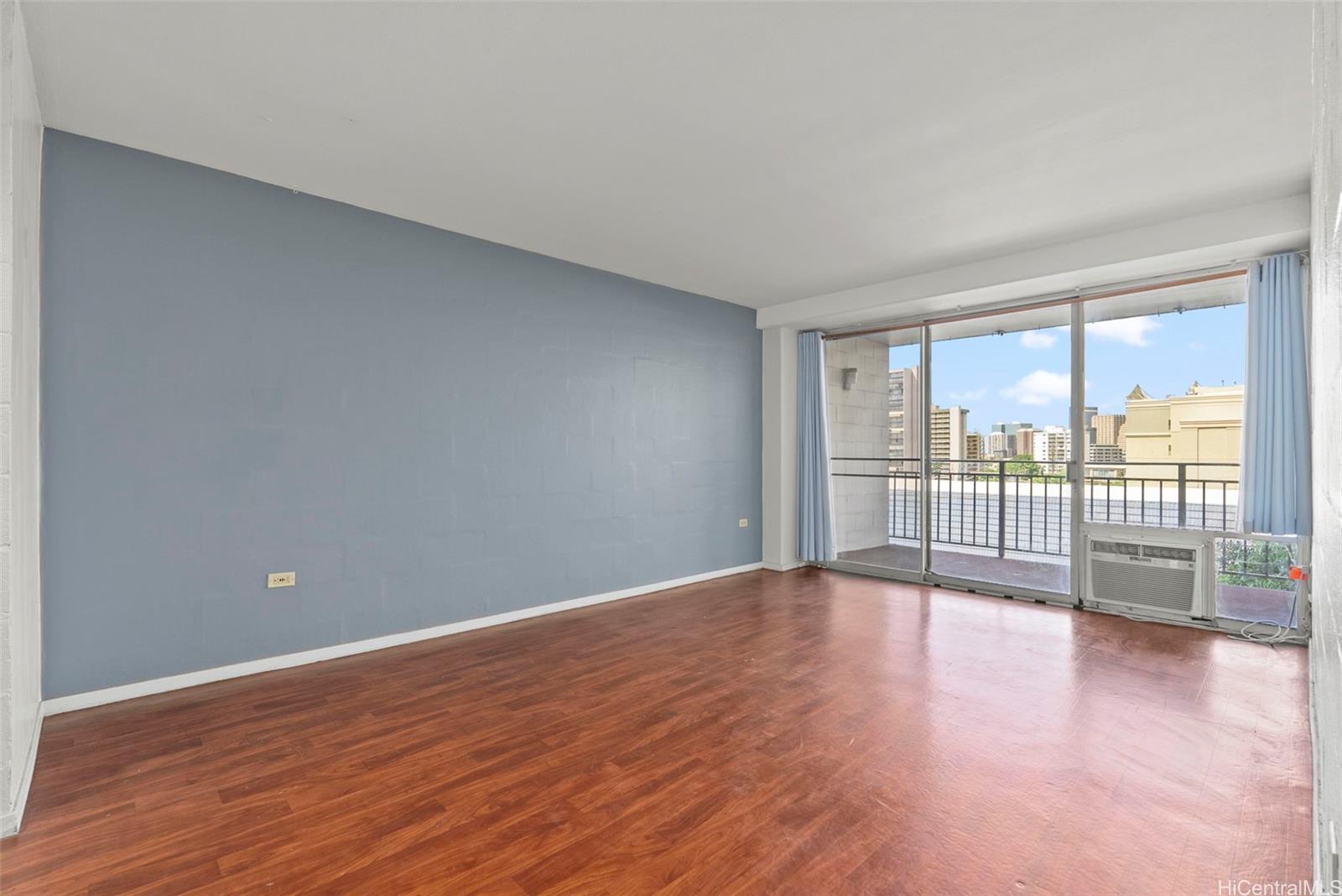 Town House condo # 408, Honolulu, Hawaii - photo 2 of 18