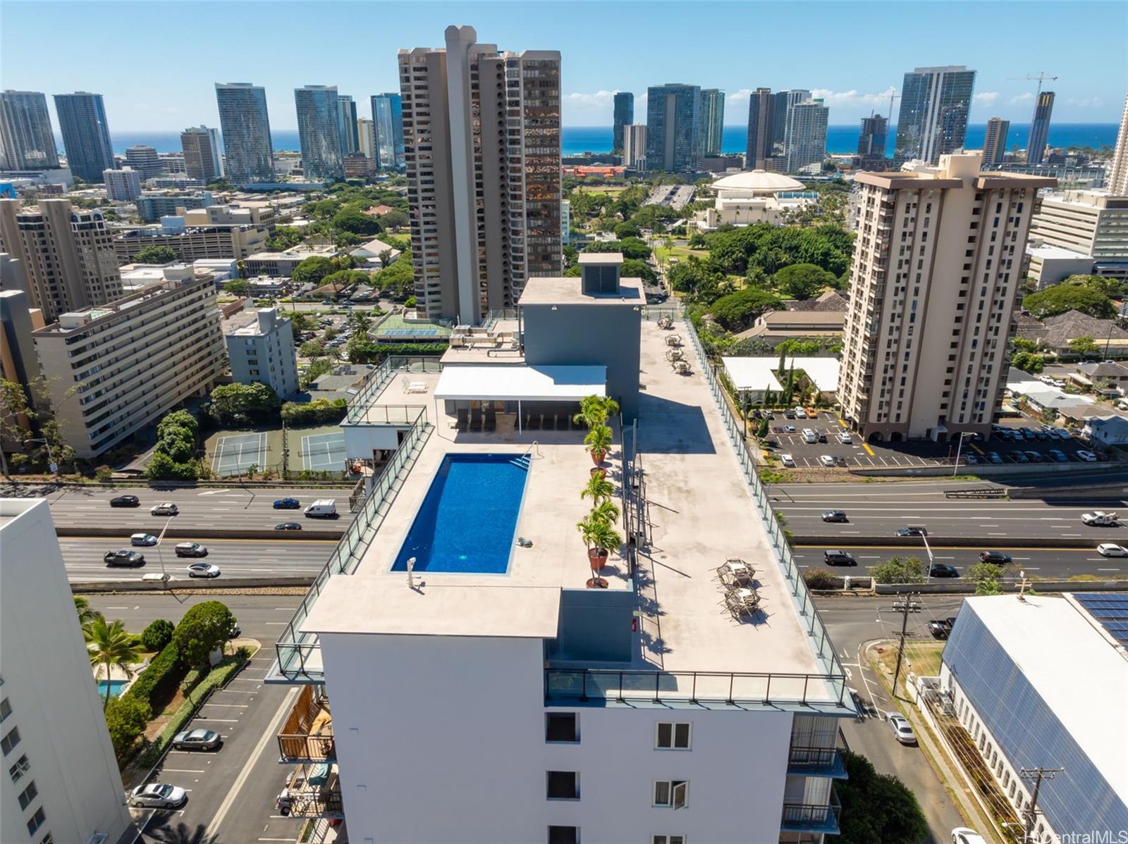 Town House condo # 408, Honolulu, Hawaii - photo 14 of 18