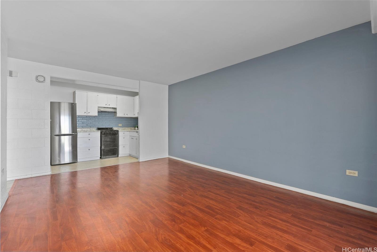 Town House condo # 408, Honolulu, Hawaii - photo 4 of 18