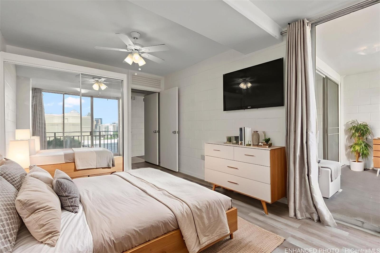 Town House condo # 408, Honolulu, Hawaii - photo 7 of 18