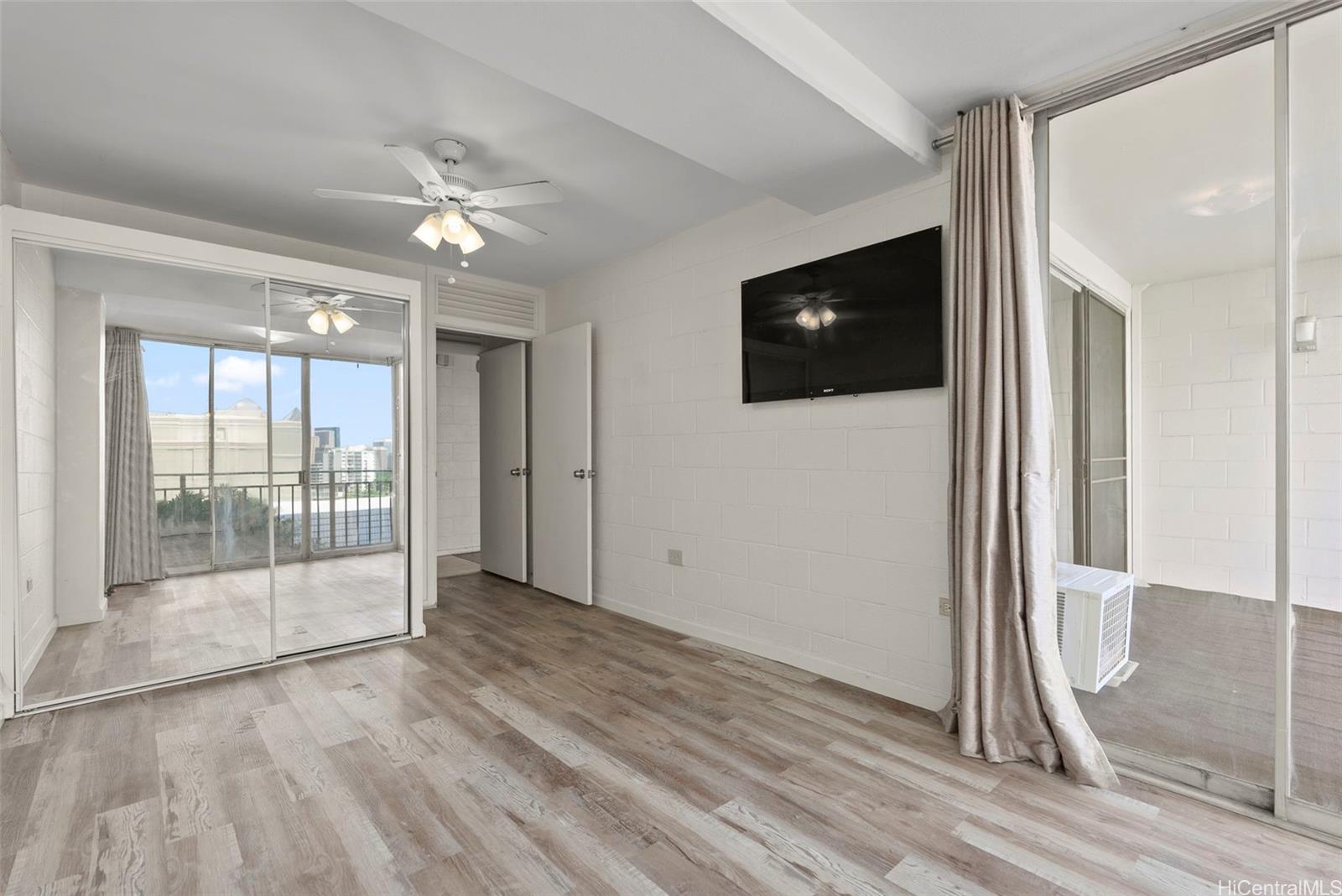 Town House condo # 408, Honolulu, Hawaii - photo 8 of 18