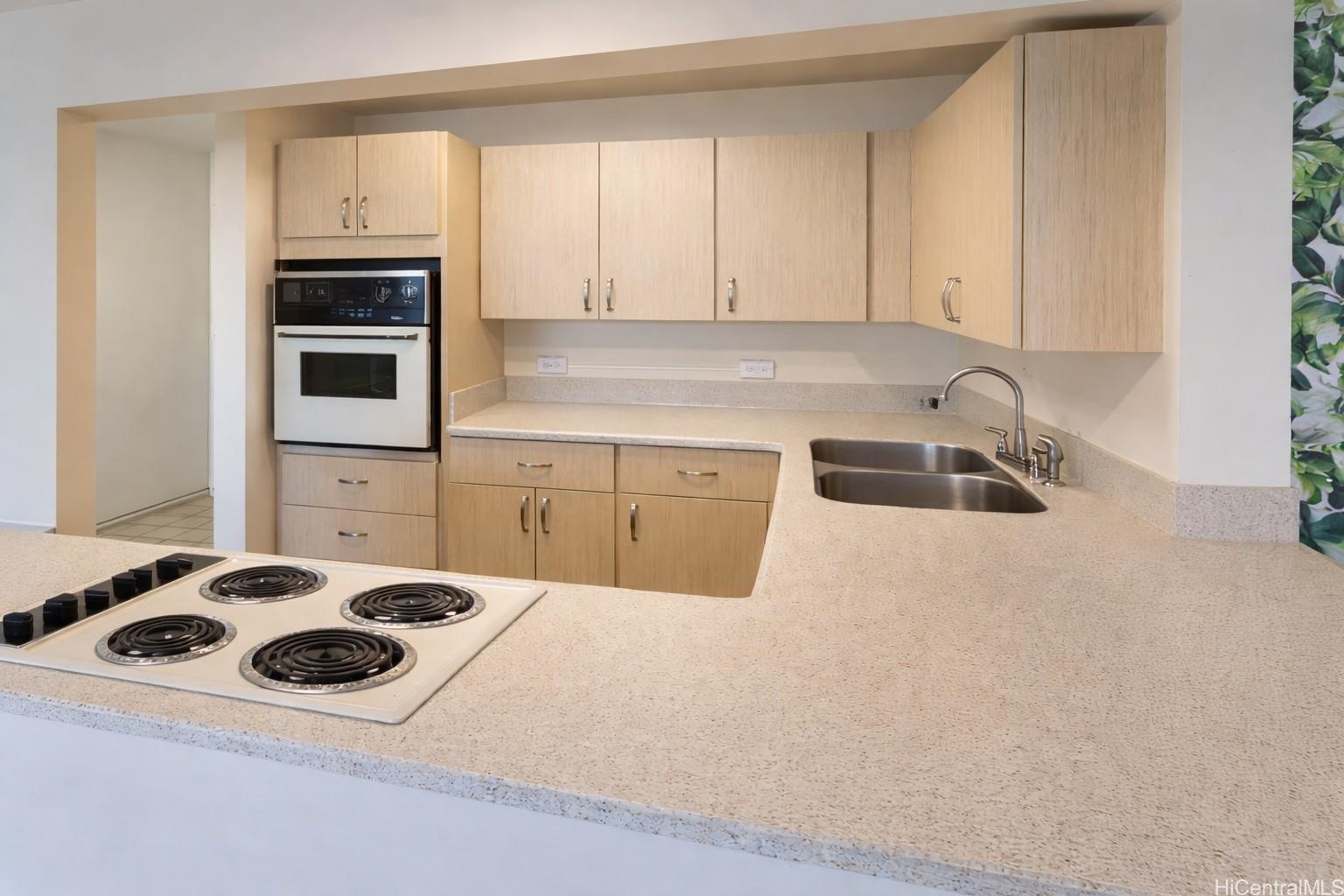 1415 Victoria St Honolulu - Rental - photo 9 of 16