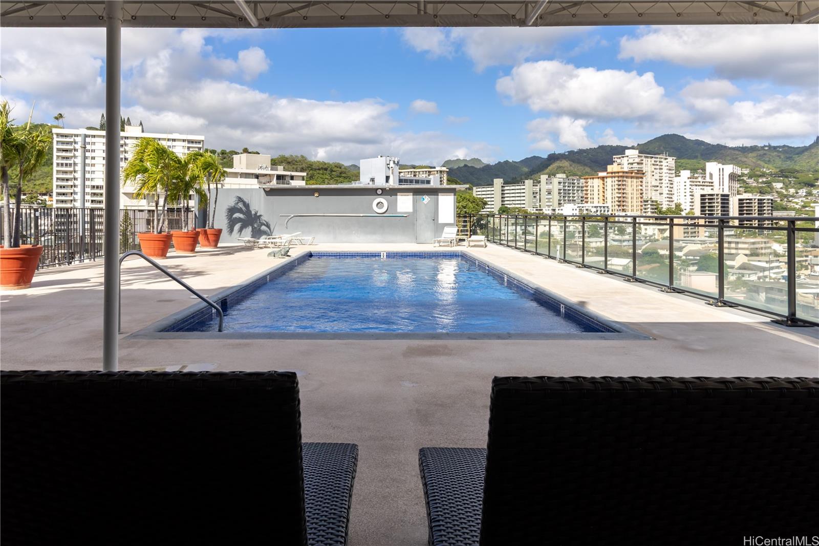 Town House condo # 908, Honolulu, Hawaii - photo 21 of 25