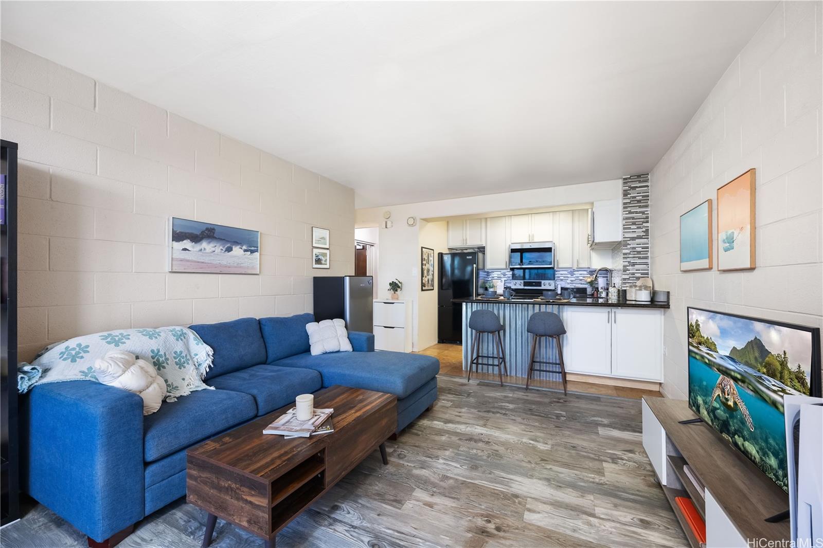 Town House condo # 908, Honolulu, Hawaii - photo 12 of 25