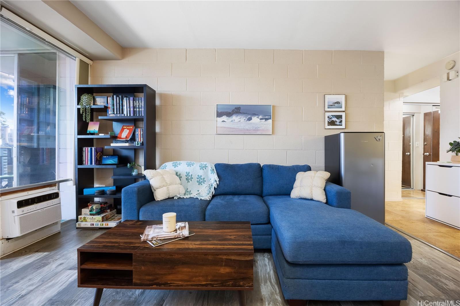 Town House condo # 908, Honolulu, Hawaii - photo 13 of 25