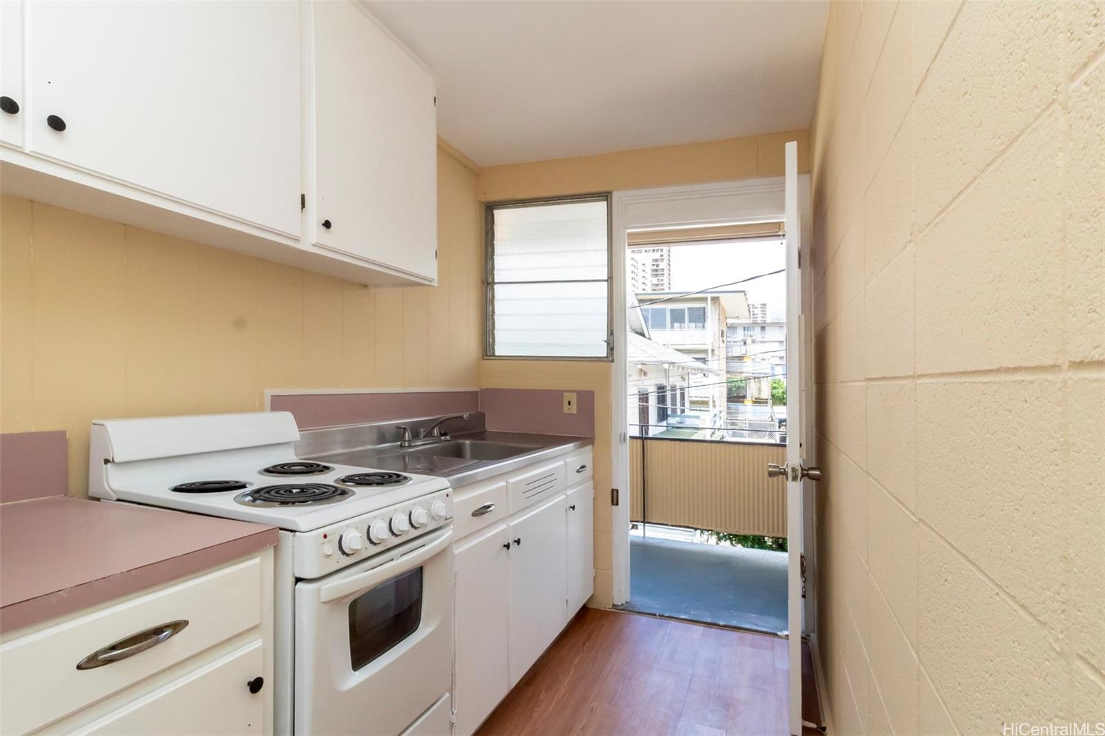 1418 Liholiho Street Honolulu - Rental - photo 11 of 15