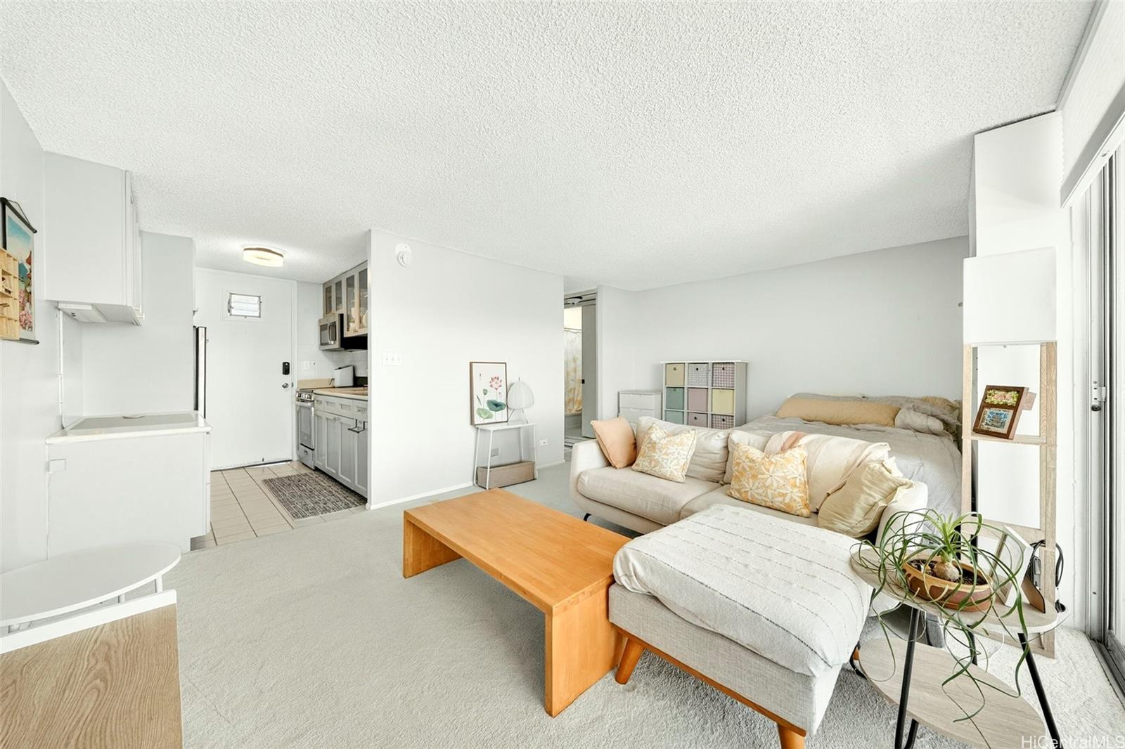 Dominis West condo # 1007, Honolulu, Hawaii - photo 2 of 24