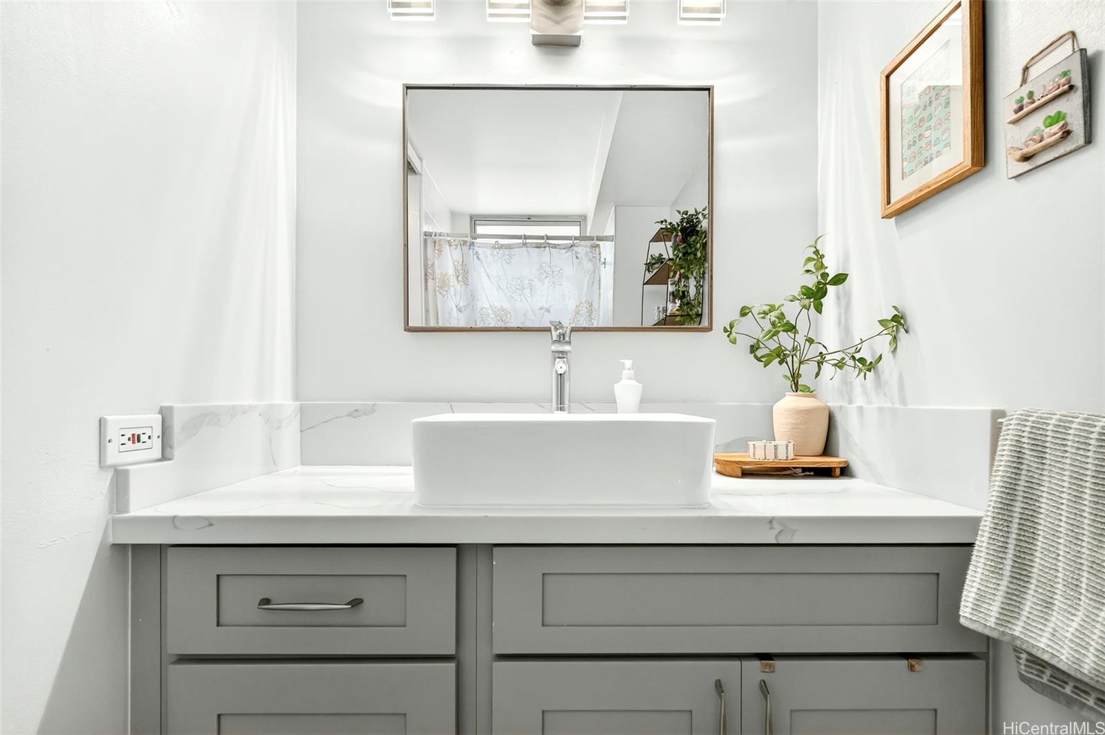 Dominis West condo # 1007, Honolulu, Hawaii - photo 11 of 24