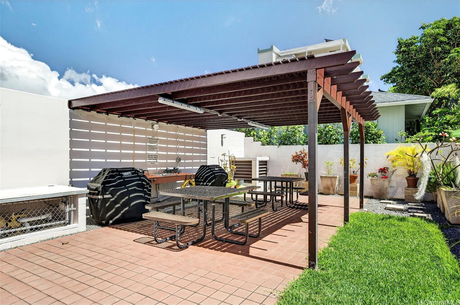 Dominis West condo # 1007, Honolulu, Hawaii - photo 21 of 24