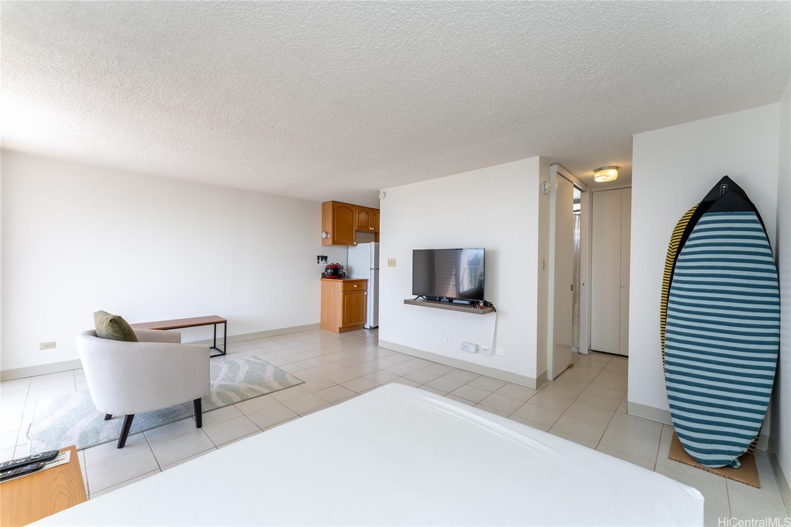 Dominis West condo # 1205, Honolulu, Hawaii - photo 3 of 24