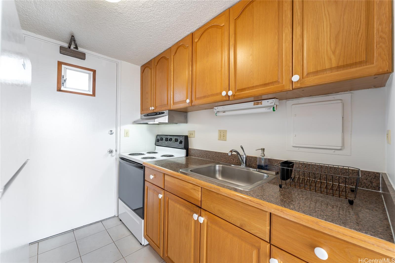Dominis West condo # 1205, Honolulu, Hawaii - photo 7 of 24