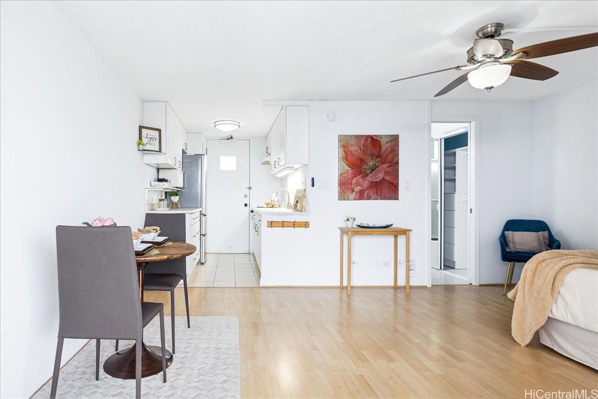 Dominis West condo # 1507, Honolulu, Hawaii - photo 7 of 25