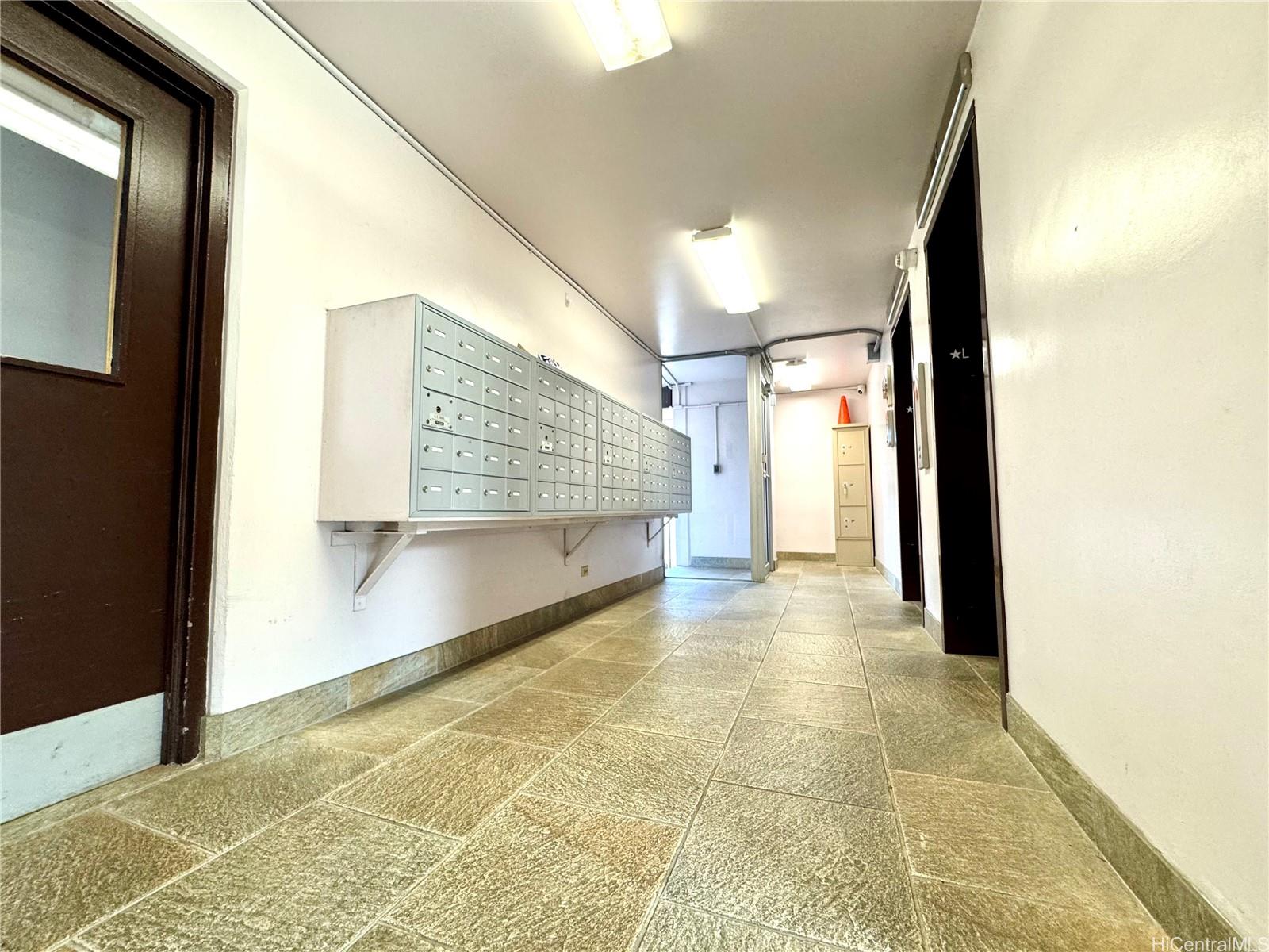 Dominis West condo # 208, Honolulu, Hawaii - photo 13 of 22