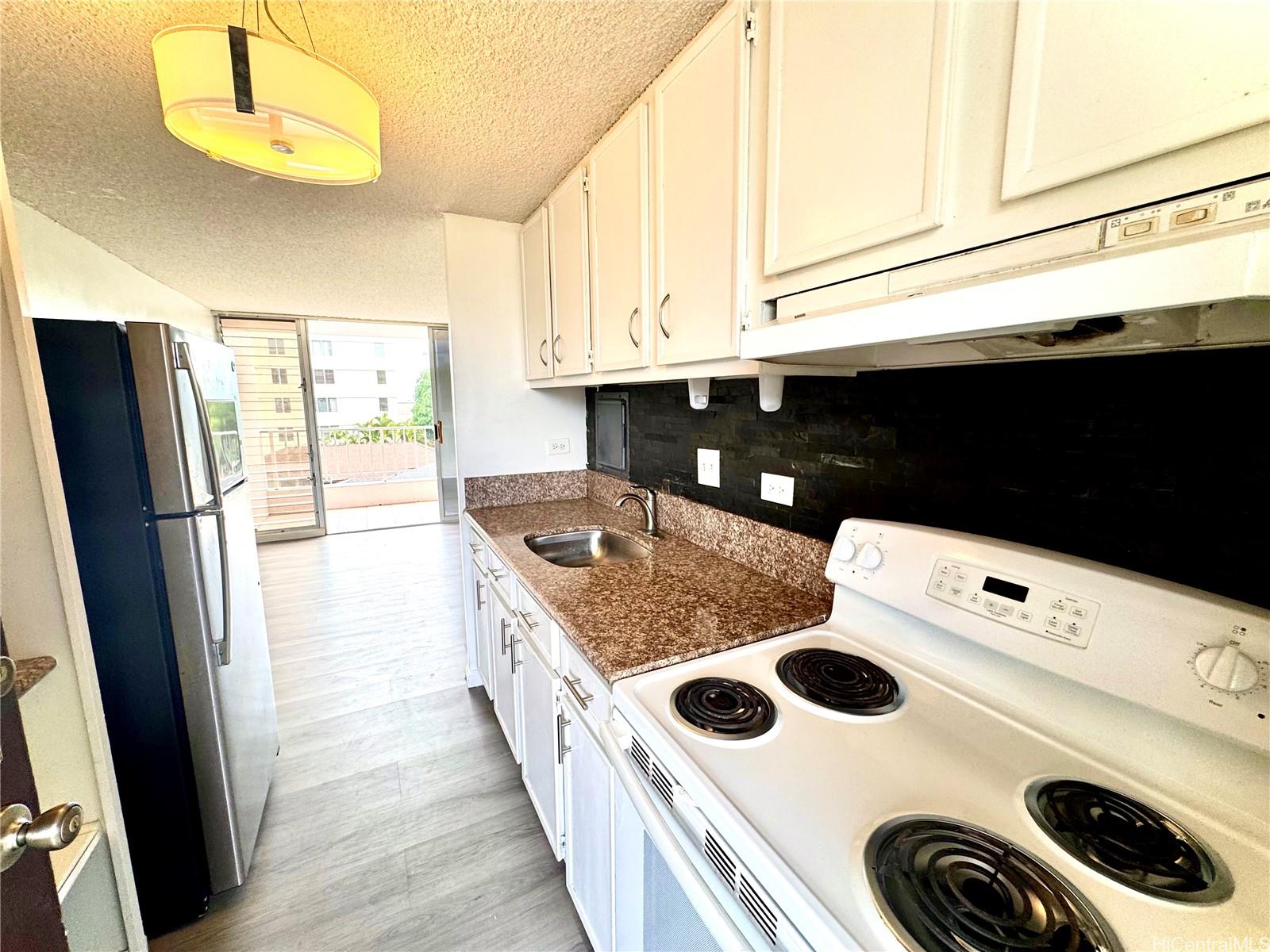 Dominis West condo # 208, Honolulu, Hawaii - photo 7 of 22