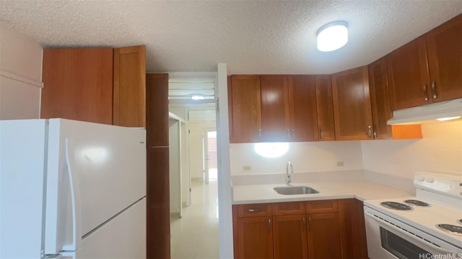 1419 Ernest St Honolulu - Rental - photo 4 of 9