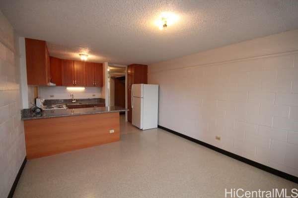 1419 Ernest St Honolulu - Rental - photo 2 of 9