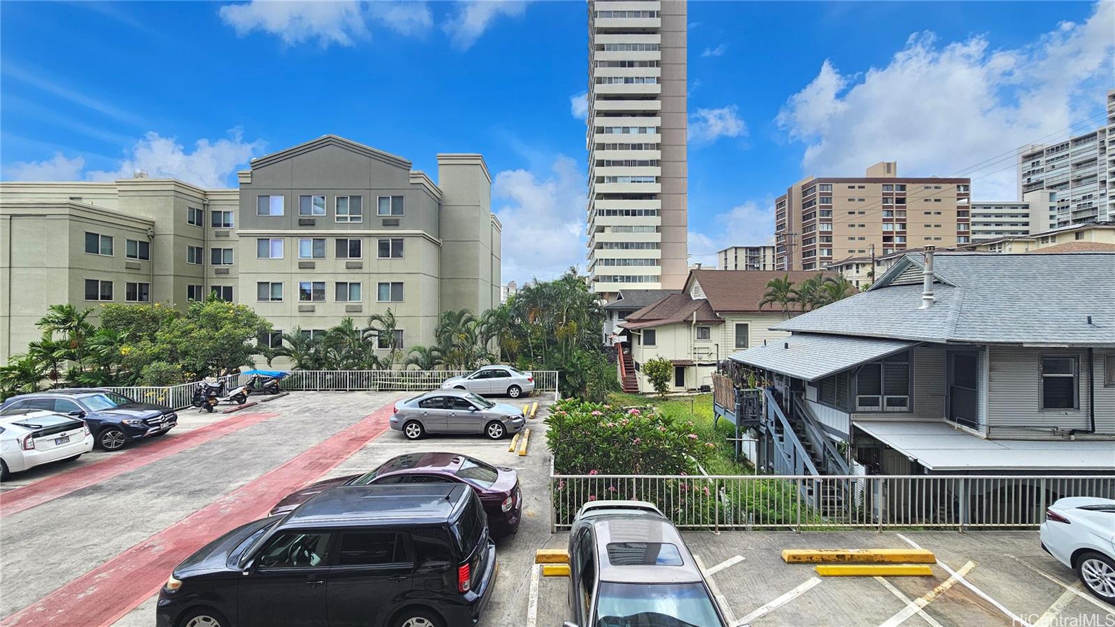 Victoria Towers condo # 402, Honolulu, Hawaii - photo 16 of 24