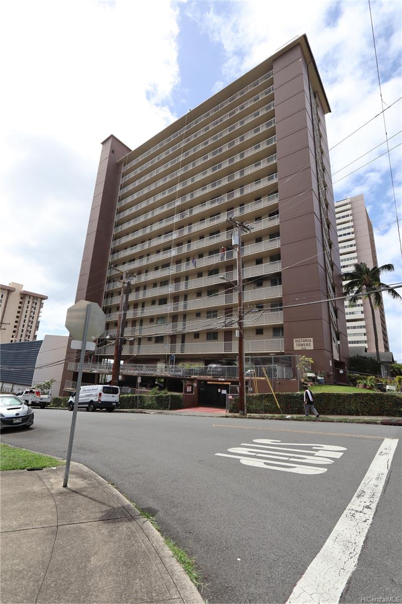 Victoria Towers 604, 1420 Victoria Street, Honolulu Punchbowl Area