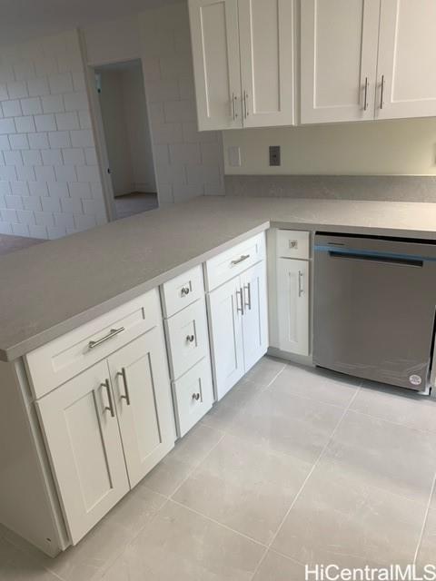 Victoria Towers condo # 704, Honolulu, Hawaii - photo 3 of 6