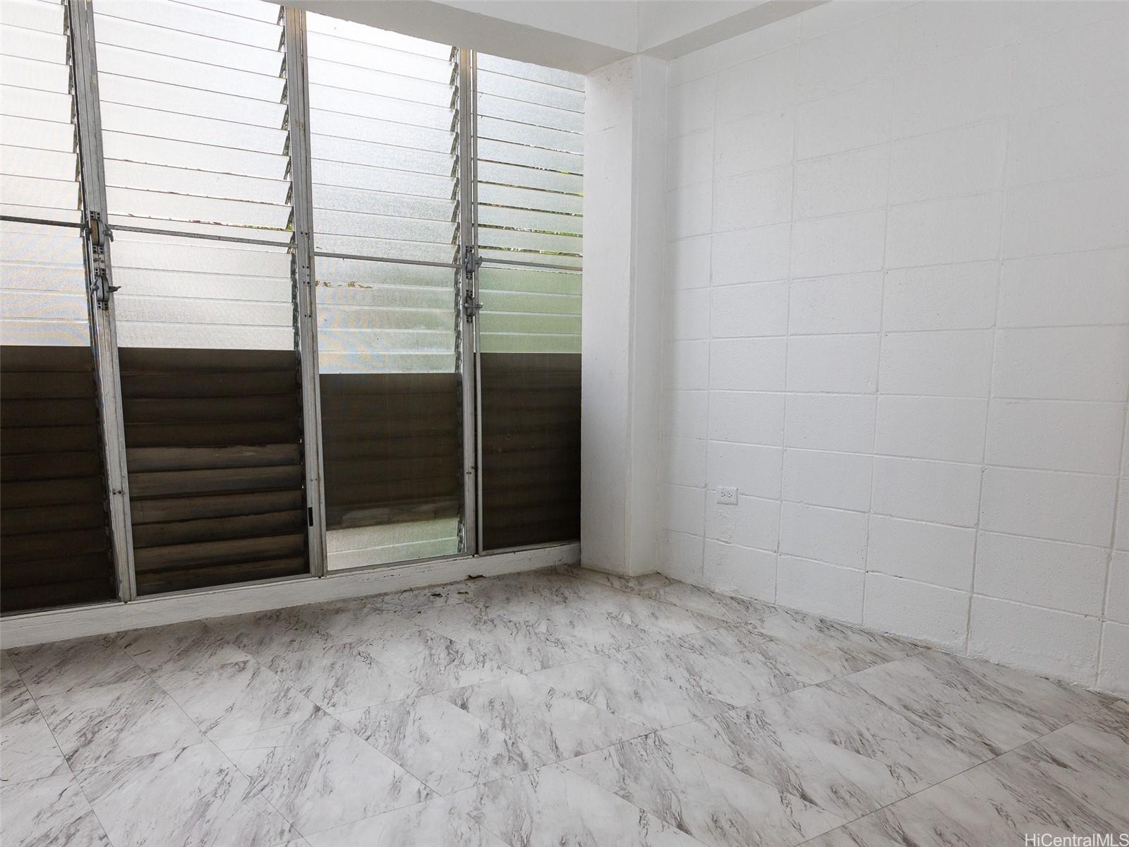 1420 Wilder Ave Honolulu - Multi-family - photo 19 of 25